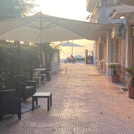 Vista Eolie Milazzo- Apartments Eksteriør billede